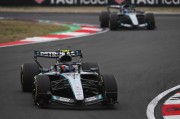 移动应用-F1中国大奖赛落幕，梅奔车手安东内利夺得生涯正赛首冠